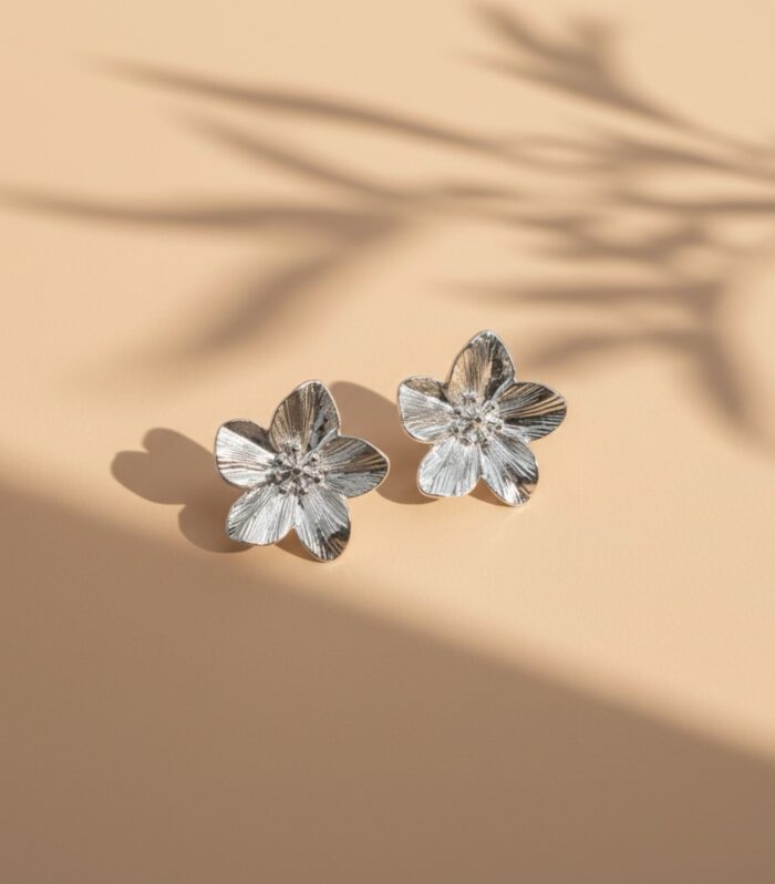 Boucles d’oreilles Flora argentée